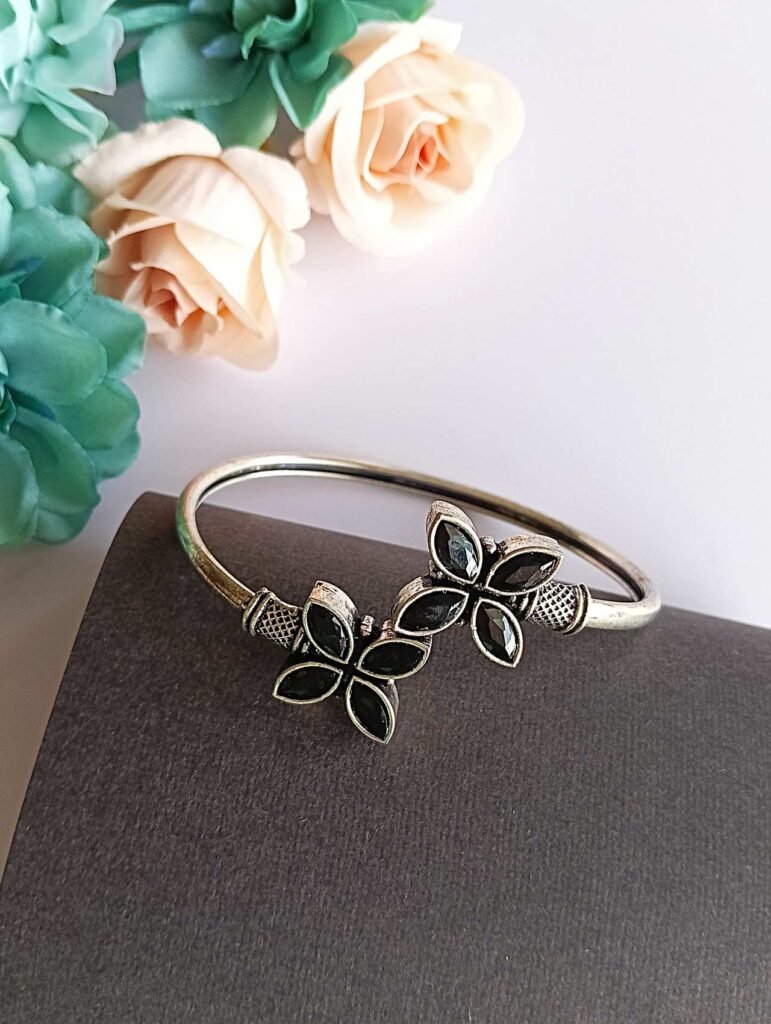 Oxidized Floral Stone Bracelet